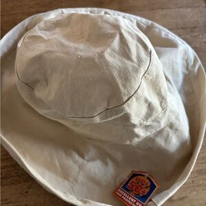 Linen and Cotton Cream Sun Bucket Hat - NWT